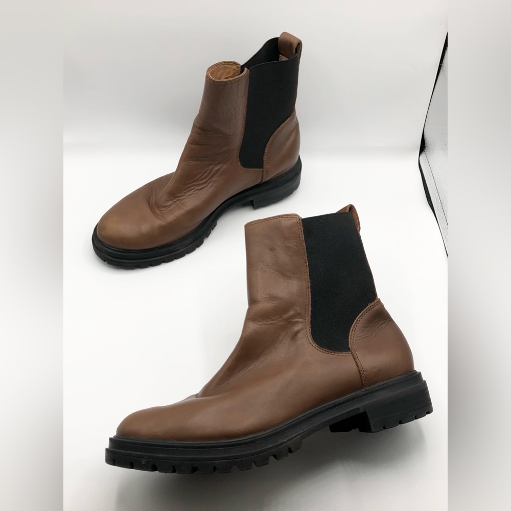 Madewell Brown Leather Lugsole Chelsea Boot Booties Women’s Size 10